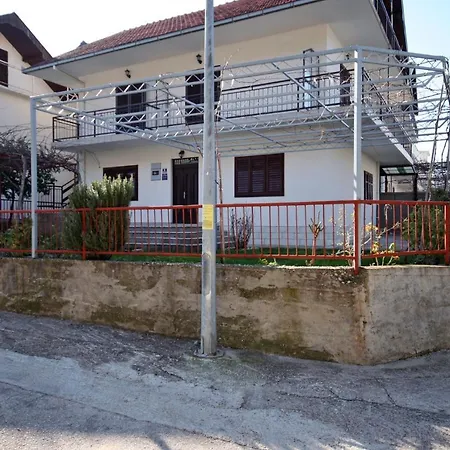 6050a Apartment